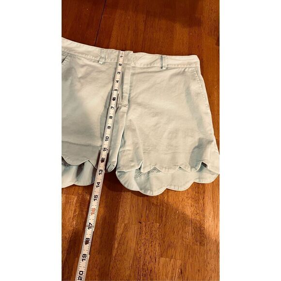J. Mclaughlin Blue Scalloped Shorts Womens Size  4 - Picture 2 of 10